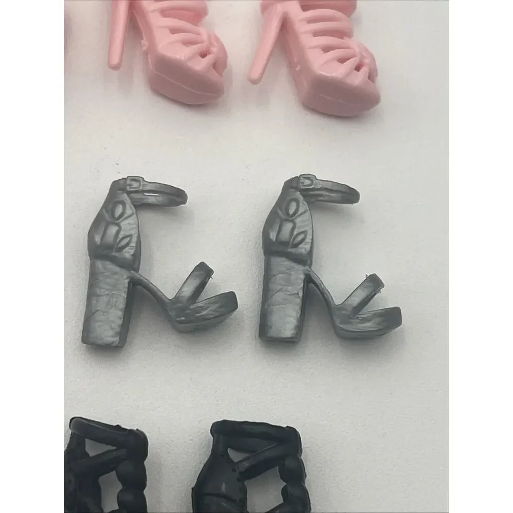 Barbie Doll Shoe Lot 15 Pairs Heels Strappy Fashion Roller Skates
